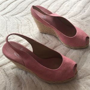Slingback canvas platform shoes. Open toe. Size:35